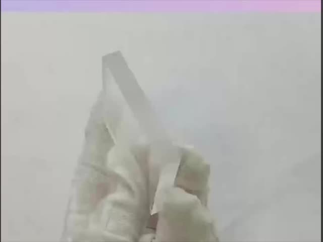 Infrared picosecond dual-platform glasslaser cuttingequipment